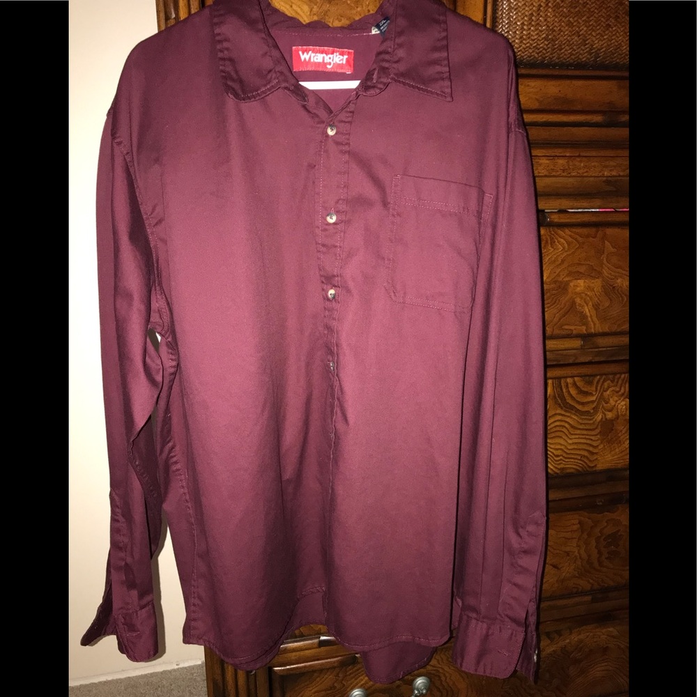Wrangler long sleeve button down shirt size 2XL